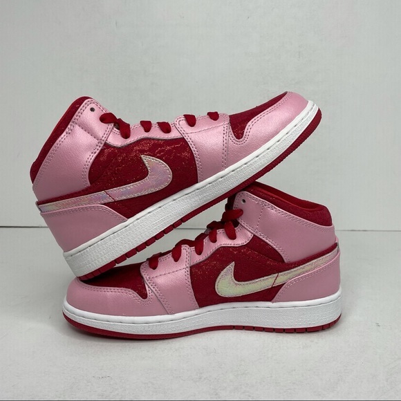 Nike Air Jordan 1 Retro Mid GS “Valentine’s Day” - Picture 3 of 6